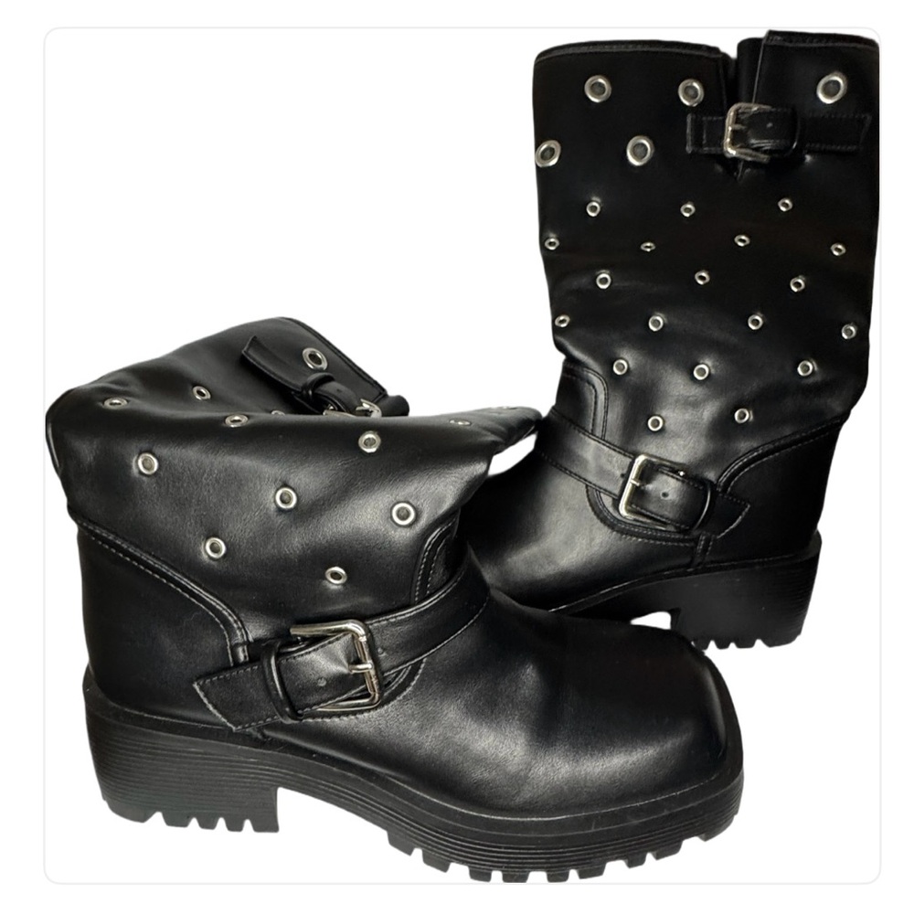 Stylish Black Women's Boots